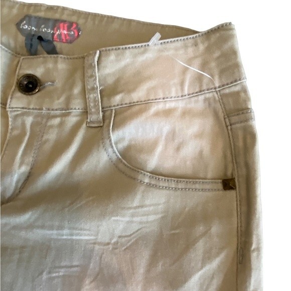 Boom boom jeans khaki pants, distressed look skinny zipper legs NWT size 5 - Picture 9 of 10